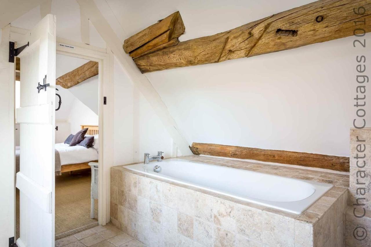 The Brew House Villa Чипинг Камдън Екстериор снимка